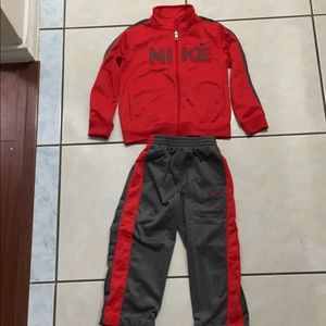 Nike boys jacket and pants set